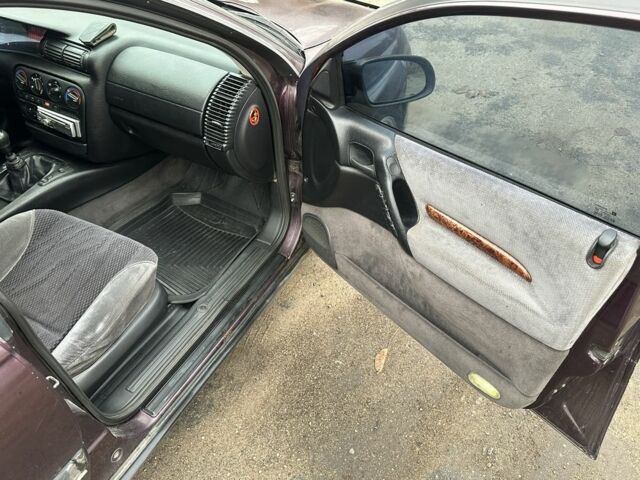 Красный Опель Омега, объемом двигателя 2.5 л и пробегом 390 тыс. км за 1800 $, фото 18 на Automoto.ua