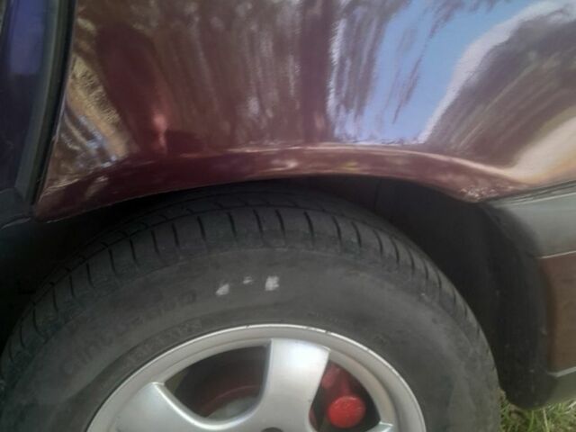 Красный Опель Омега, объемом двигателя 2 л и пробегом 140 тыс. км за 2500 $, фото 7 на Automoto.ua