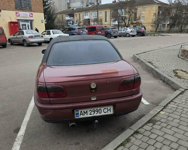 Червоний Опель Омега, об'ємом двигуна 2 л та пробігом 335 тис. км за 1750 $, фото 3 на Automoto.ua
