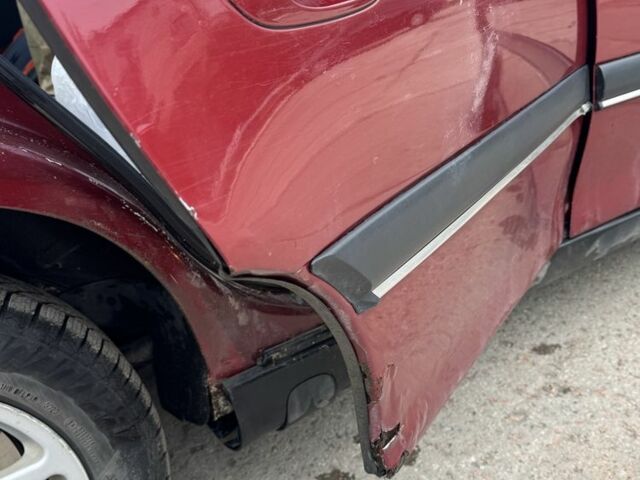 Червоний Опель Омега, об'ємом двигуна 2 л та пробігом 496 тис. км за 1800 $, фото 6 на Automoto.ua