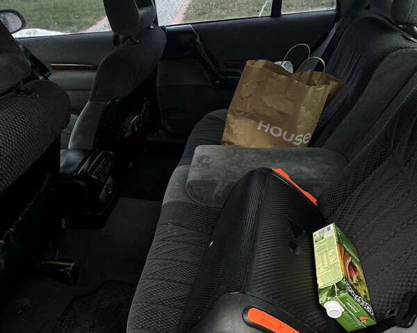 Червоний Опель Омега, об'ємом двигуна 2 л та пробігом 496 тис. км за 1800 $, фото 11 на Automoto.ua