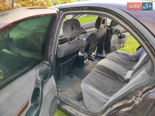 Опель Омега 1997 в Старая Выжевка на Automoto.ua Красный Опель Омега, объемом двигателя 2 л и пробегом 330 тыс. км за 2000 $, фото 9 на Automoto.ua