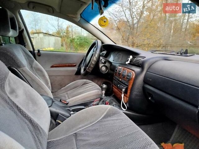 Опель Омега 1997 в Старая Выжевка на Automoto.ua Красный Опель Омега, объемом двигателя 2 л и пробегом 330 тыс. км за 2000 $, фото 7 на Automoto.ua