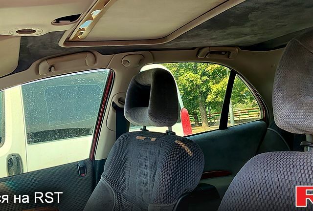 Красный Опель Омега, объемом двигателя 2 л и пробегом 428 тыс. км за 1420 $, фото 1 на Automoto.ua