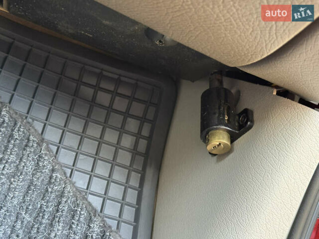 Красный Опель Омега, объемом двигателя 2 л и пробегом 298 тыс. км за 3500 $, фото 21 на Automoto.ua