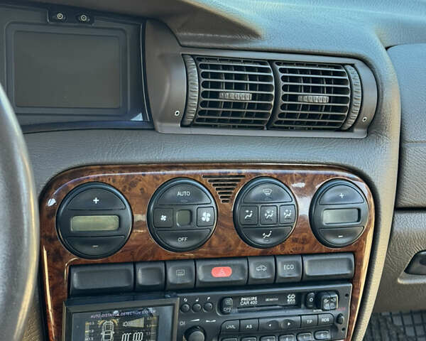 Красный Опель Омега, объемом двигателя 2 л и пробегом 298 тыс. км за 3500 $, фото 19 на Automoto.ua