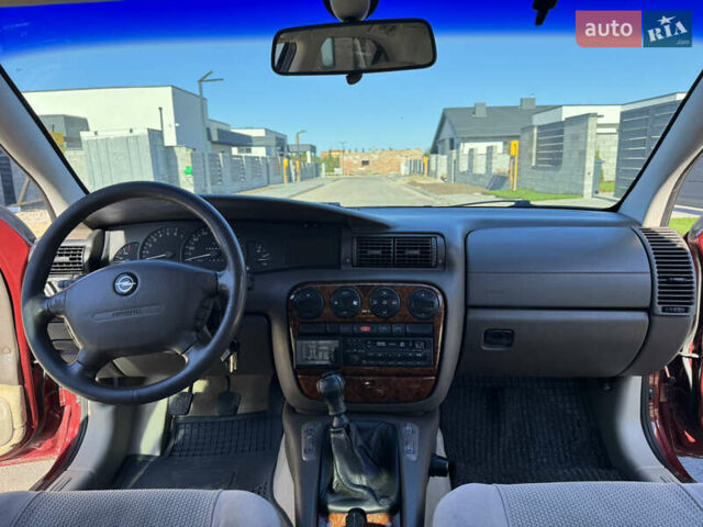 Красный Опель Омега, объемом двигателя 2 л и пробегом 298 тыс. км за 3500 $, фото 16 на Automoto.ua