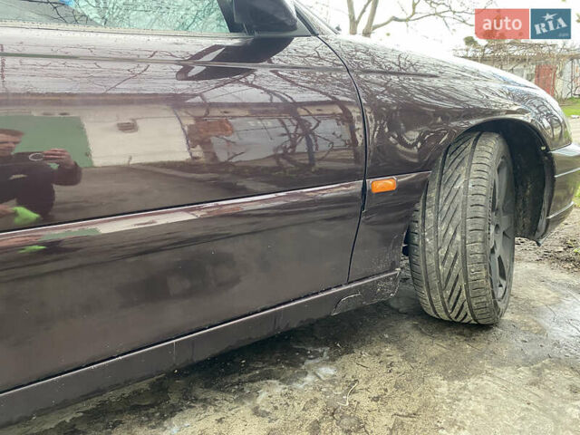 Красный Опель Омега, объемом двигателя 2.2 л и пробегом 286 тыс. км за 3750 $, фото 3 на Automoto.ua