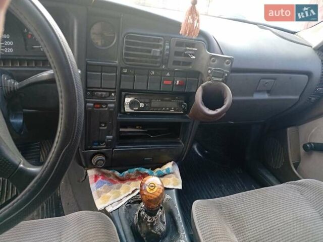 Красный Опель Омега, объемом двигателя 2 л и пробегом 400 тыс. км за 1300 $, фото 12 на Automoto.ua