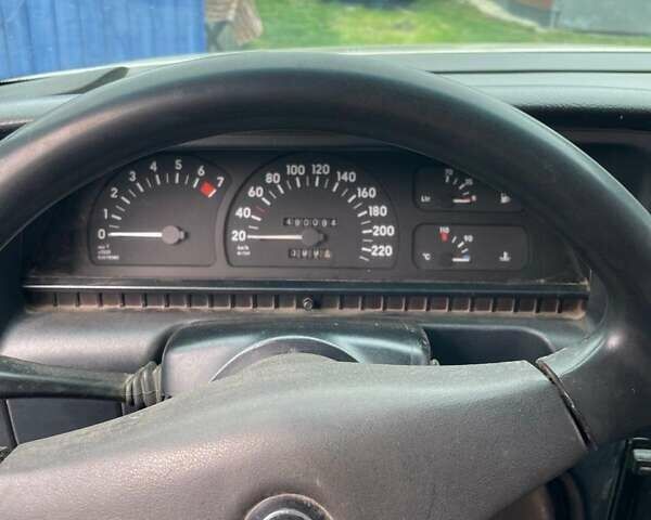 Червоний Опель Омега, об'ємом двигуна 2 л та пробігом 490 тис. км за 826 $, фото 3 на Automoto.ua