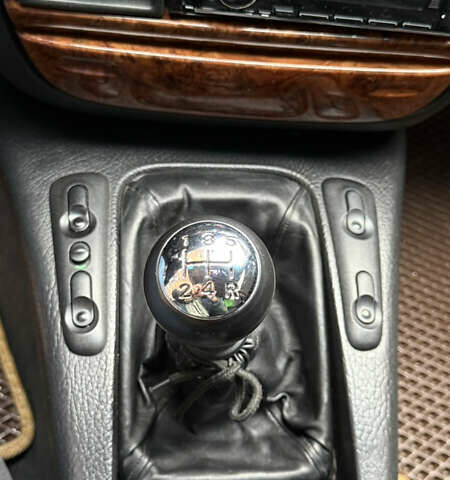 Красный Опель Омега, объемом двигателя 2 л и пробегом 321 тыс. км за 4200 $, фото 14 на Automoto.ua