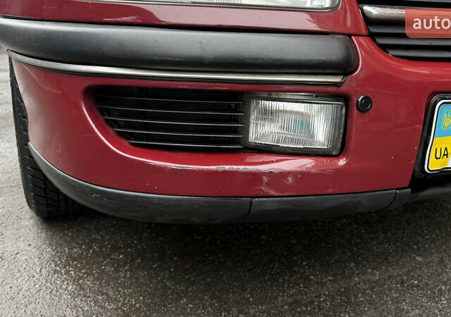 Червоний Опель Омега, об'ємом двигуна 2 л та пробігом 321 тис. км за 3000 $, фото 9 на Automoto.ua