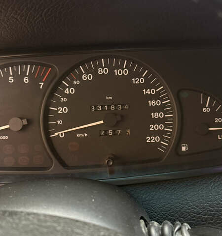 Красный Опель Омега, объемом двигателя 2 л и пробегом 321 тыс. км за 4200 $, фото 13 на Automoto.ua