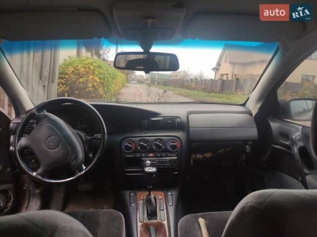 Красный Опель Омега, объемом двигателя 2 л и пробегом 300 тыс. км за 1800 $, фото 5 на Automoto.ua