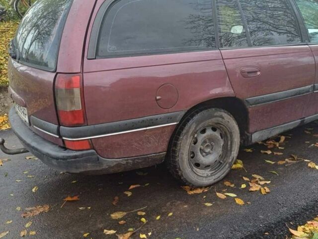 Красный Опель Омега, объемом двигателя 2 л и пробегом 2 тыс. км за 1300 $, фото 4 на Automoto.ua