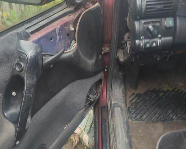 Красный Опель Омега, объемом двигателя 2 л и пробегом 300 тыс. км за 1800 $, фото 8 на Automoto.ua