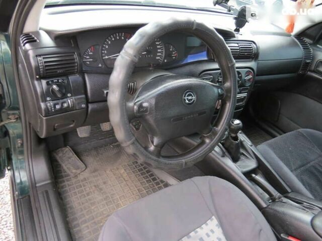Опель Омега 1998 в Кропивницком (Кировограде) на Automoto.ua Опель Омега, объемом двигателя 0 л и пробегом 414 тыс. км за 2700 $, фото 5 на Automoto.ua