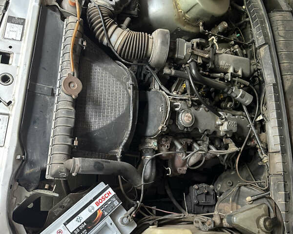 Опель Омега, объемом двигателя 2 л и пробегом 261 тыс. км за 1300 $, фото 4 на Automoto.ua