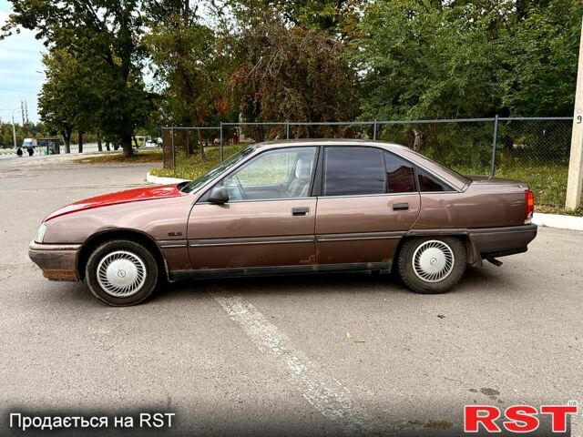 Опель Омега, об'ємом двигуна 1.8 л та пробігом 236 тис. км за 650 $, фото 3 на Automoto.ua