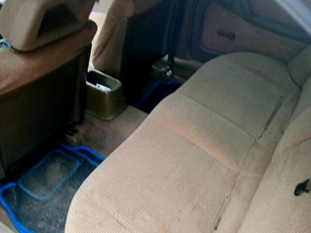 Опель Омега, об'ємом двигуна 2 л та пробігом 317 тис. км за 500 $, фото 4 на Automoto.ua