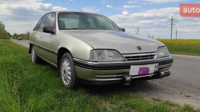 Опель Омега, объемом двигателя 2 л и пробегом 301 тыс. км за 2700 $, фото 4 на Automoto.ua