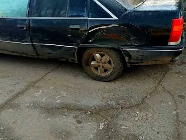 Опель Омега, объемом двигателя 20 л и пробегом 0 тыс. км за 590 $, фото 4 на Automoto.ua