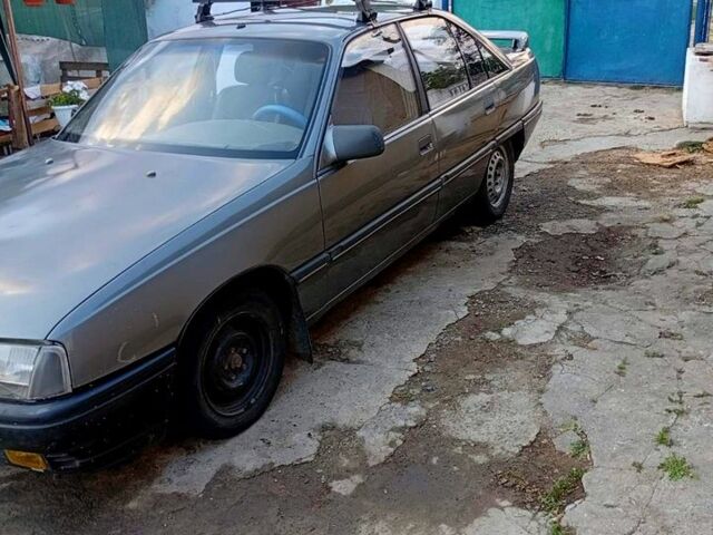 Опель Омега, объемом двигателя 1.8 л и пробегом 0 тыс. км за 1000 $, фото 1 на Automoto.ua