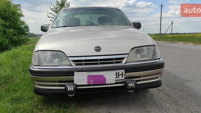 Опель Омега, объемом двигателя 2 л и пробегом 301 тыс. км за 2700 $, фото 5 на Automoto.ua