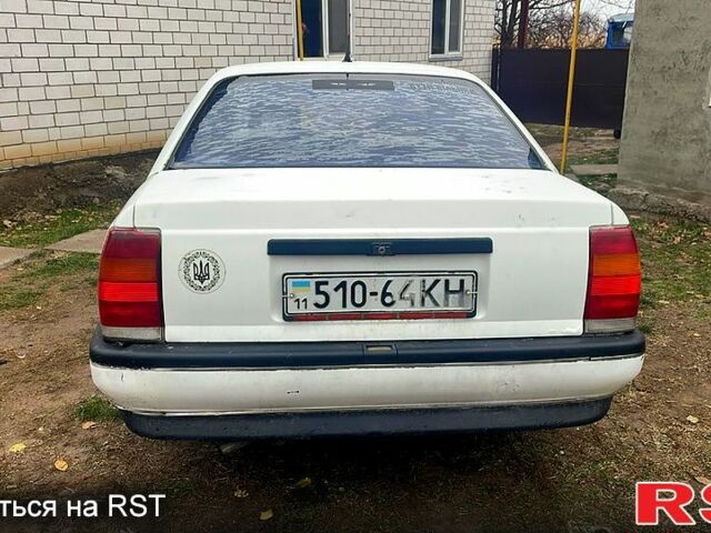 Опель Омега, объемом двигателя 18 л и пробегом 200 тыс. км за 800 $, фото 4 на Automoto.ua