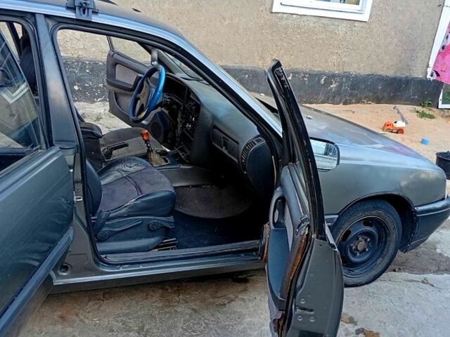 Опель Омега, объемом двигателя 1.8 л и пробегом 0 тыс. км за 1000 $, фото 4 на Automoto.ua