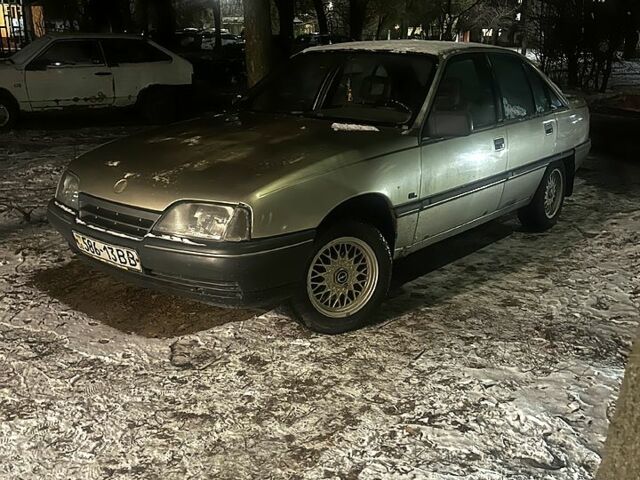 Опель Омега, объемом двигателя 2 л и пробегом 290 тыс. км за 1100 $, фото 5 на Automoto.ua