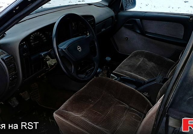 Опель Омега 1989 в Коломые на Automoto.ua Опель Омега, объемом двигателя 20 л и пробегом 250 тыс. км за 800 $, фото 4 на Automoto.ua