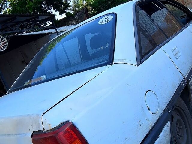 Опель Омега, об'ємом двигуна 1.8 л та пробігом 0 тис. км за 830 $, фото 4 на Automoto.ua