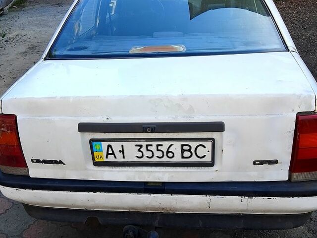 Опель Омега, об'ємом двигуна 1.8 л та пробігом 0 тис. км за 830 $, фото 5 на Automoto.ua