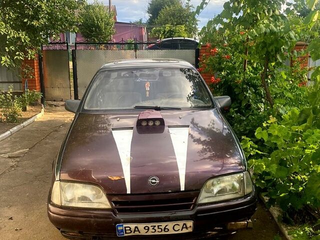 Опель Омега, объемом двигателя 2 л и пробегом 0 тыс. км за 1800 $, фото 2 на Automoto.ua