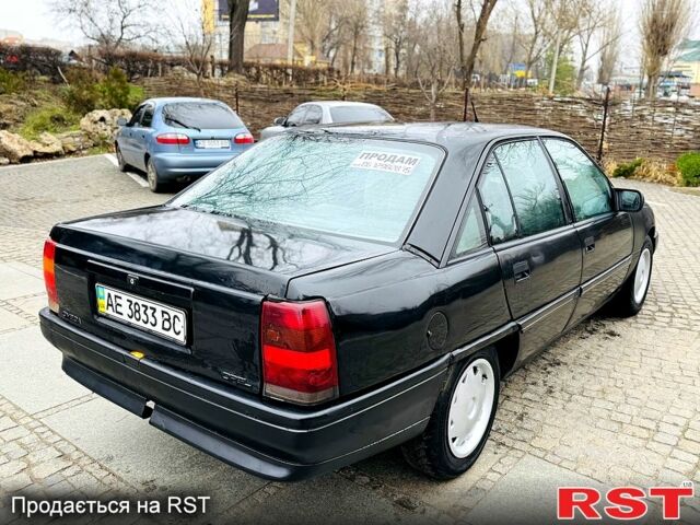 Опель Омега, объемом двигателя 20 л и пробегом 200 тыс. км за 1050 $, фото 7 на Automoto.ua