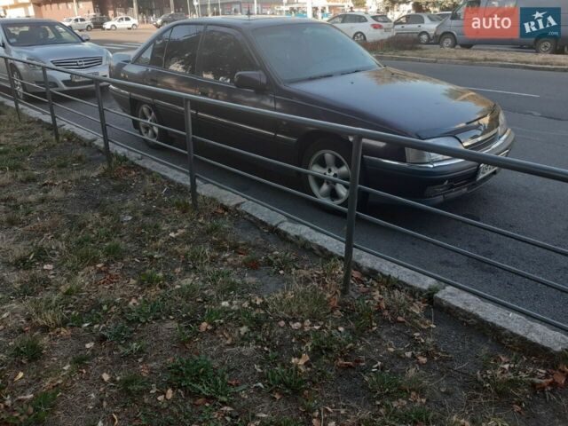 Опель Омега, объемом двигателя 2.5 л и пробегом 320 тыс. км за 1500 $, фото 2 на Automoto.ua