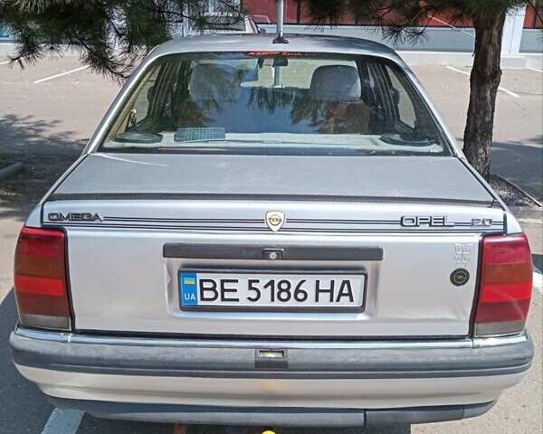 Опель Омега, об'ємом двигуна 2 л та пробігом 385 тис. км за 1800 $, фото 4 на Automoto.ua