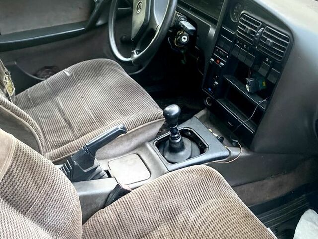Опель Омега, объемом двигателя 20 л и пробегом 0 тыс. км за 600 $, фото 2 на Automoto.ua