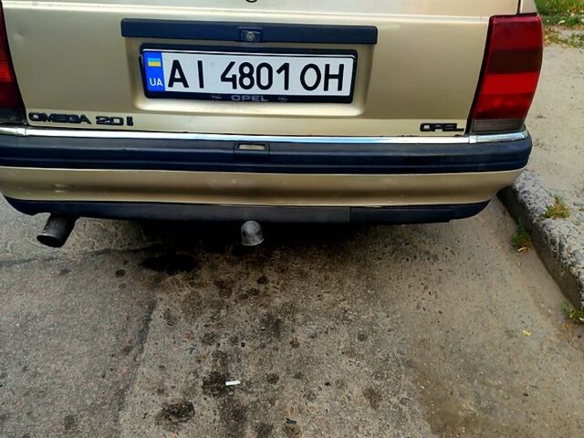 Опель Омега, объемом двигателя 2 л и пробегом 380 тыс. км за 1200 $, фото 8 на Automoto.ua