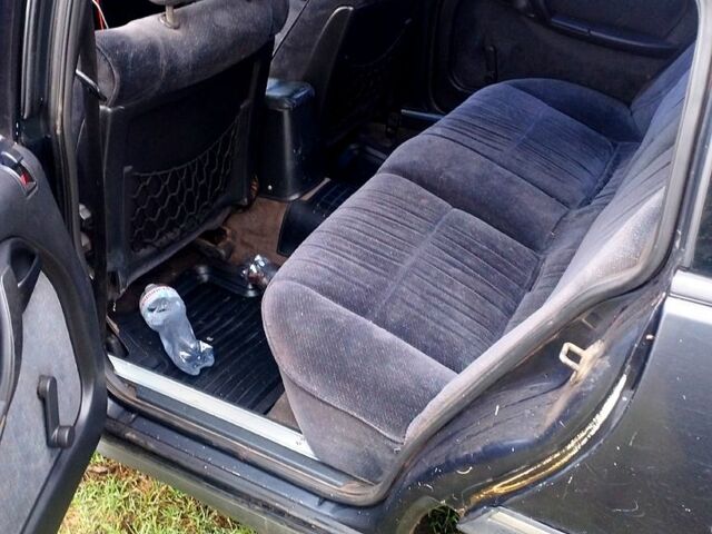 Опель Омега, объемом двигателя 2 л и пробегом 0 тыс. км за 1500 $, фото 3 на Automoto.ua