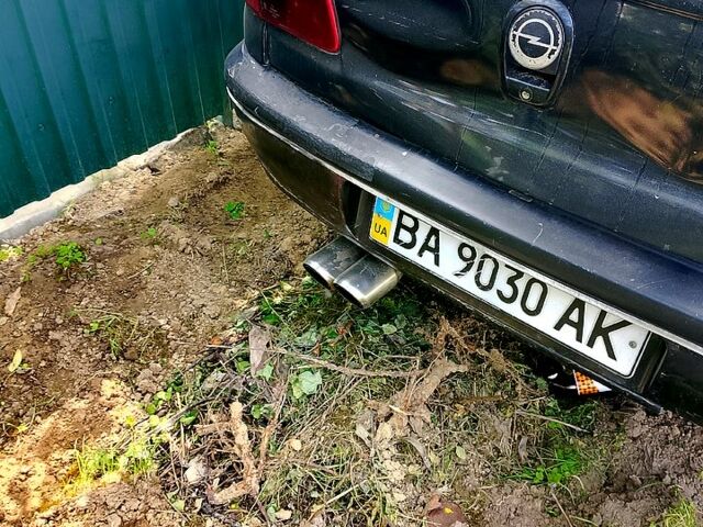 Опель Омега, объемом двигателя 2 л и пробегом 300 тыс. км за 1400 $, фото 1 на Automoto.ua