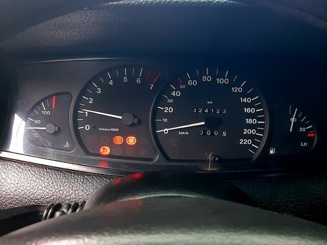 Опель Омега, объемом двигателя 20 л и пробегом 424 тыс. км за 2800 $, фото 1 на Automoto.ua