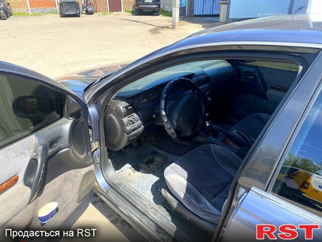 Опель Омега, объемом двигателя 2 л и пробегом 250 тыс. км за 2200 $, фото 6 на Automoto.ua