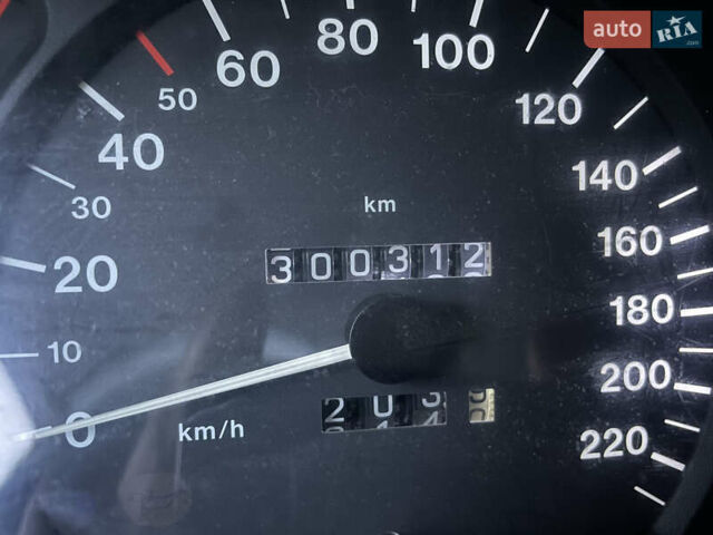 Опель Омега, об'ємом двигуна 2 л та пробігом 300 тис. км за 2100 $, фото 6 на Automoto.ua