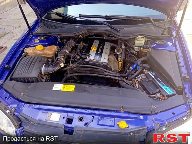 Опель Омега, объемом двигателя 20 л и пробегом 302 тыс. км за 2800 $, фото 2 на Automoto.ua