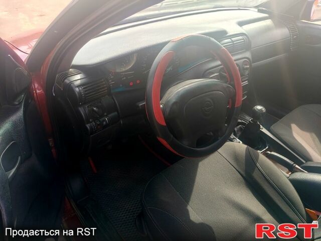 Опель Омега, об'ємом двигуна 2 л та пробігом 0 тис. км за 1150 $, фото 4 на Automoto.ua