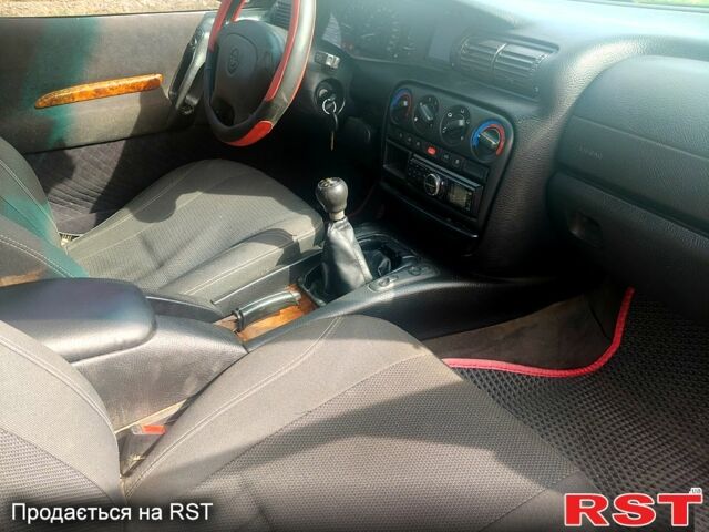 Опель Омега, об'ємом двигуна 2 л та пробігом 0 тис. км за 1150 $, фото 3 на Automoto.ua
