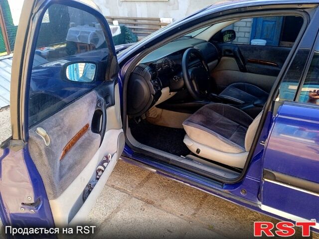 Опель Омега, объемом двигателя 20 л и пробегом 302 тыс. км за 2800 $, фото 7 на Automoto.ua