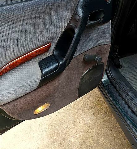 Опель Омега, объемом двигателя 2 л и пробегом 216 тыс. км за 3200 $, фото 3 на Automoto.ua